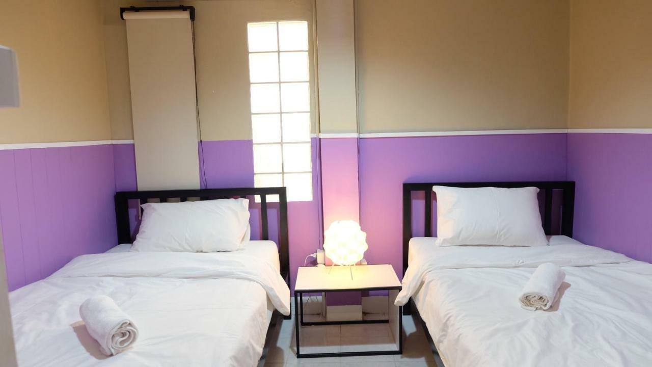 Why Not House Hostel Chiang Mai Ngoại thất bức ảnh